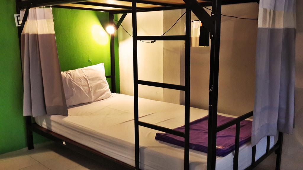 De Talak Hostel Bangkok Eksteriør bilde