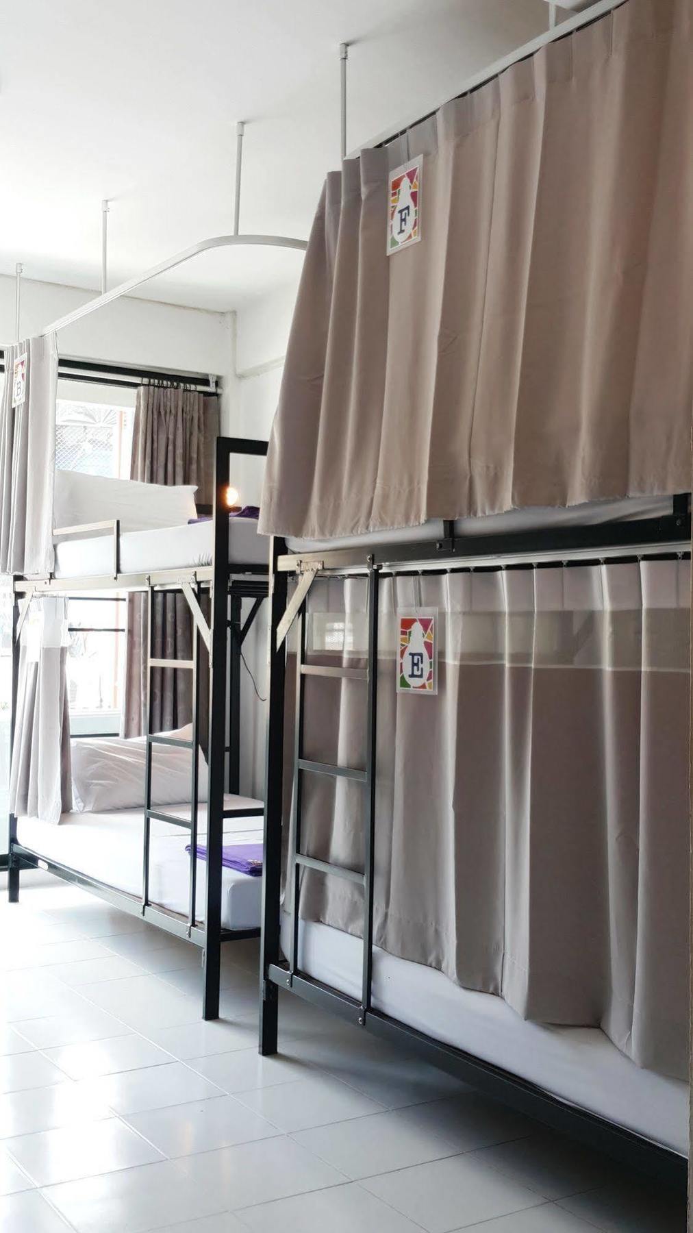 De Talak Hostel Bangkok Eksteriør bilde